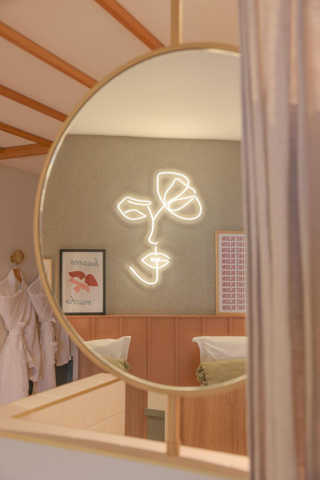 Bloom House Hotel & Spa Paris Eksteriør billede
